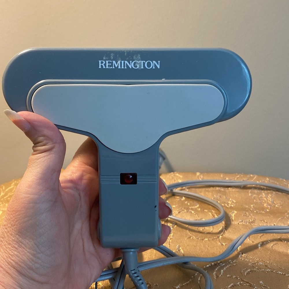 COPY - Remington travel iron